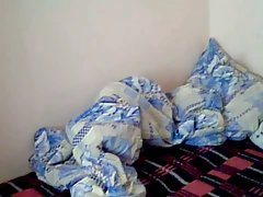 高布鲁内特婊子有舔会话与微型荡妇