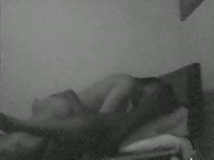 家伙他妈的两个徐娘半老