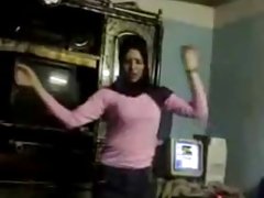 脏和丰满贝贝炫耀和性交硬